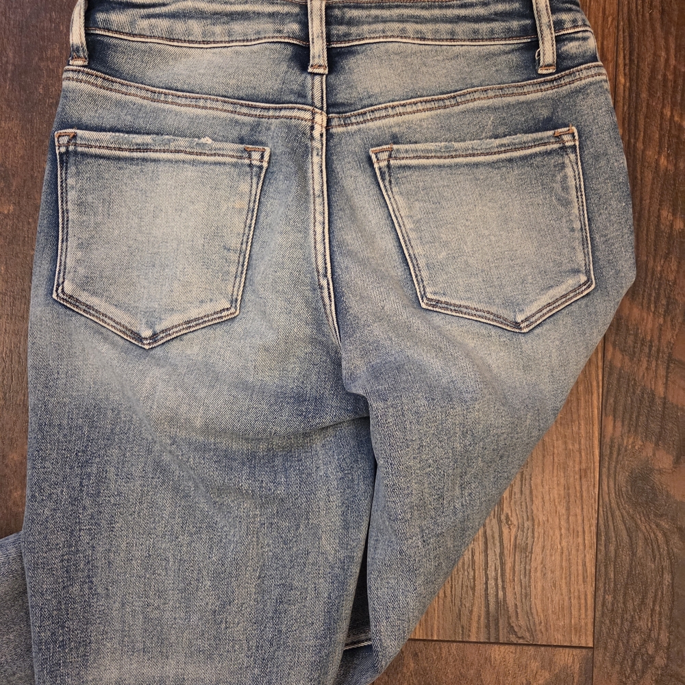 Distressed Blue Jeans - Picture 5 of 6